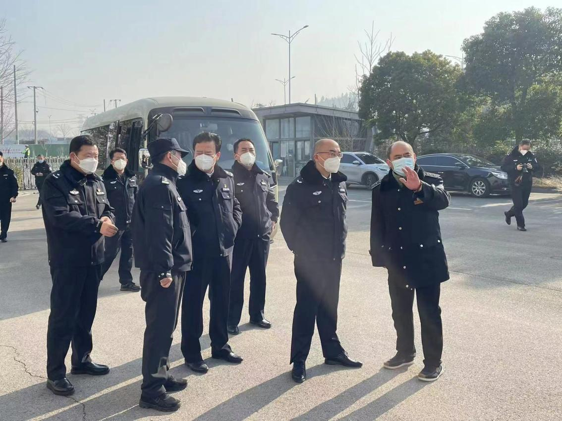 徐州市副市長、市公安局局長楊健蒞臨汽車客運東站督導檢查